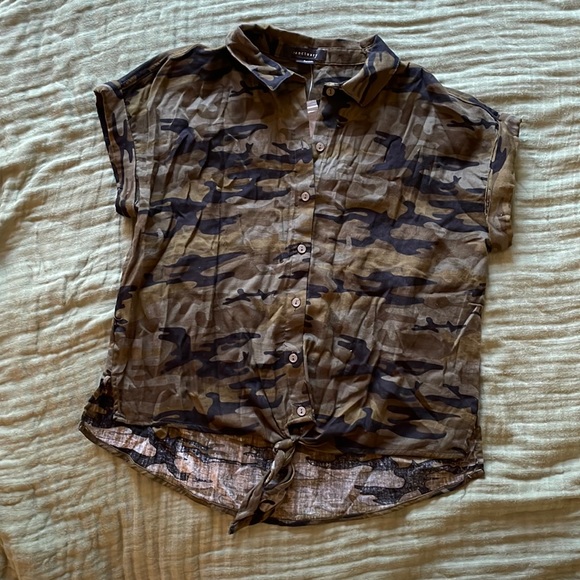 Sanctuary Camouflage Button Down - Picture 3 of 6